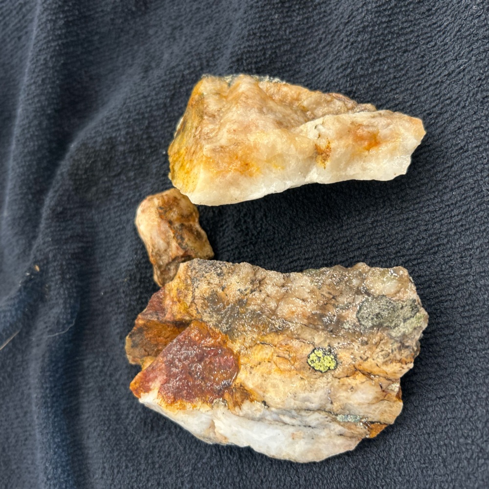 RAW QUARTZ CRYSTAL uncleaned